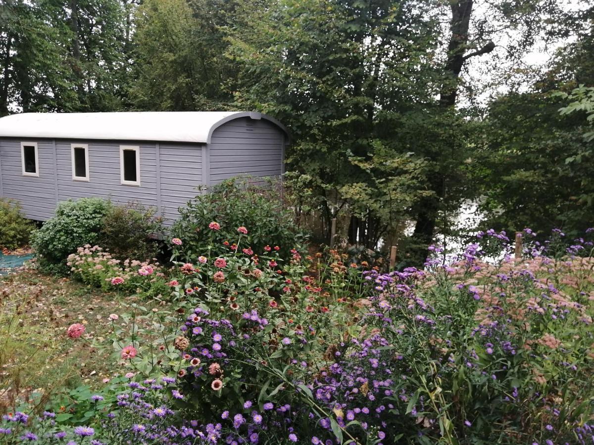 Le Clos Des Augers, Chambres D'Hotes Et Roulotte Azay-sur-Cher Exterior foto